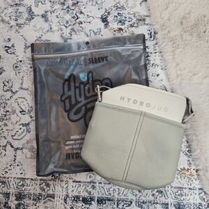 HydroJug Two-Toned Wheat & Sage Pro Sleeve